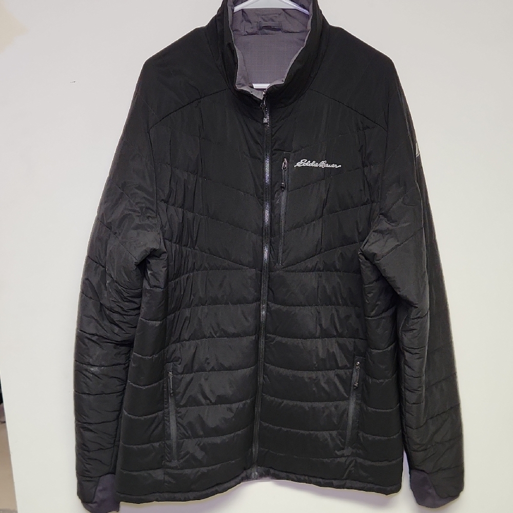 Eddie Bauer Men’s Reversible Insulated Jacket – Black/Gray, Large Tall (LT)